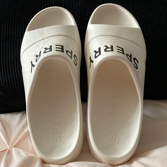 Sperry Windward Float Slide